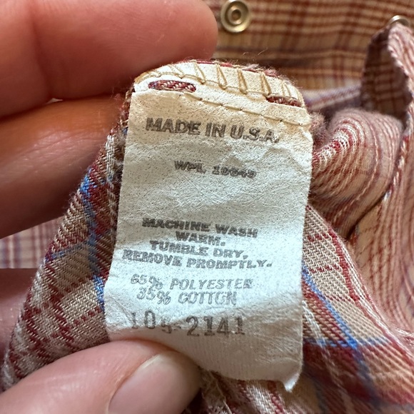 Vintage Miller Western Wear. Plaid bib front with Pearl Snap buttons. - Picture 4 of 13